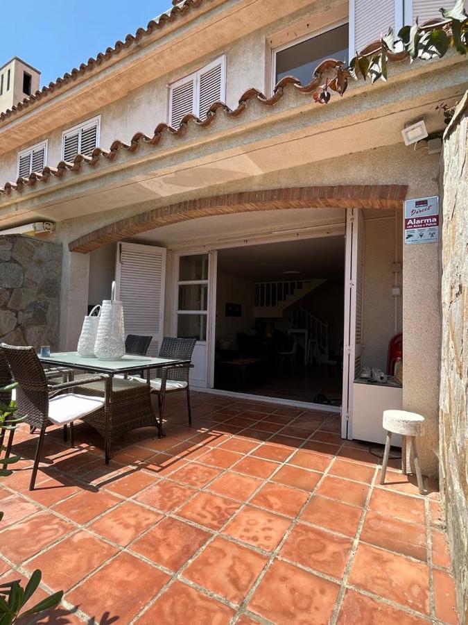 Cambrils Adosado Con Piscina 4 Habitaciones, 8 Huespedes Luaran gambar